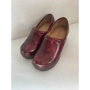 CLEARANCE Women's Melinda III GH Bass Red Clogs‎ Size 6M EUC!